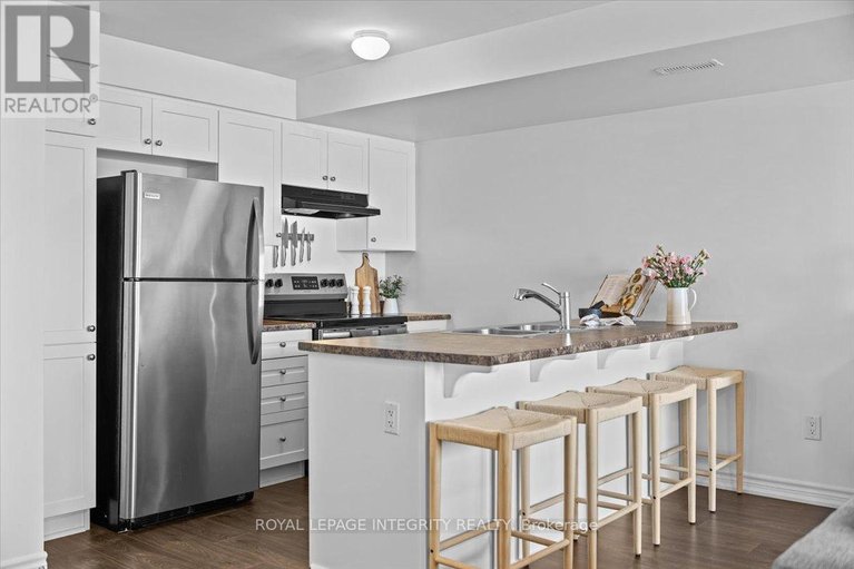 29615081/78-lyrid-private/half-moon-bay/ottawa/ontario/K2J6N3_21