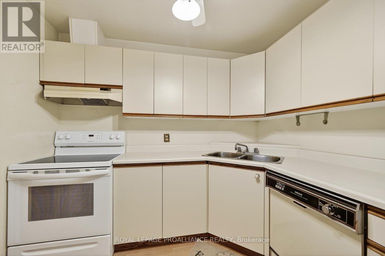 29449391/205-820-laurier-boulevard/brockville/brockville/ontario/K6V6Z2_24