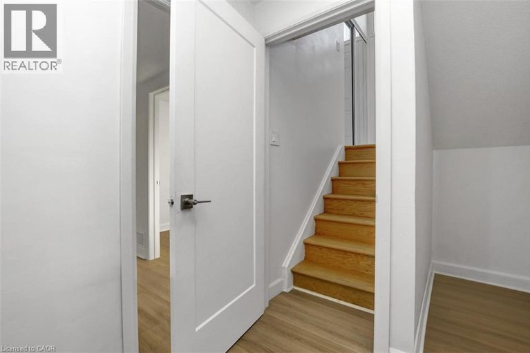 29413855/31-bellfield-street/ottawa/ontario/K2B6K7_37