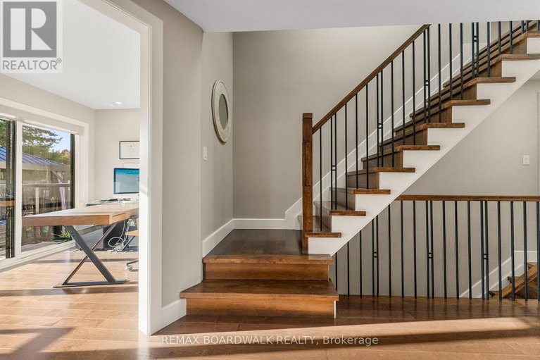 29449584/1813-elmridge-drive/beacon-hill-south/ottawa/ontario/K1J6S3_20