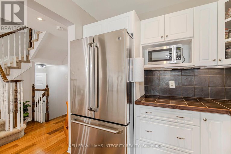 28477892/336-quetico-private/stonebridge/ottawa/ontario/K2J0E5_12