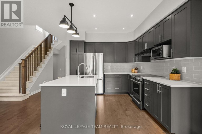 29644662/534-stargazer-crescent/riverside-southgloucester-glen/ottawa/ontario/K4M0H2_15