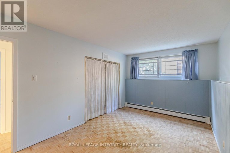 28882629/135-desmond-avenue/glencairnhazeldean/ottawa/ontario/K2L1E8_31