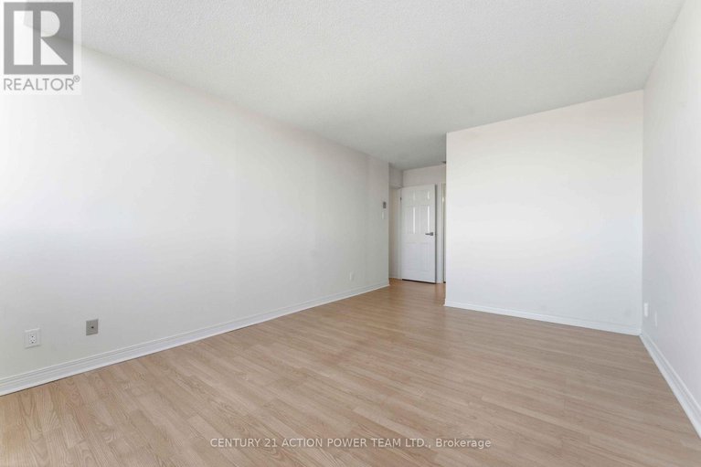 29039550/1216-100-grant-carmen-drive/borden-farmstewart-farmcarleton-heightsparkwood-hills/ottawa/ontario/K2E8B8_24