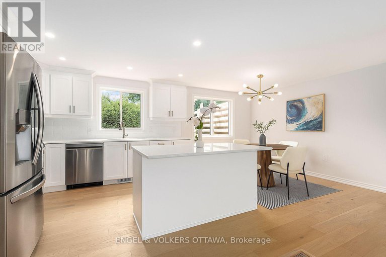 28556816/123-tripp-crescent/pheasant-run/ottawa/ontario/K2J1M5_14