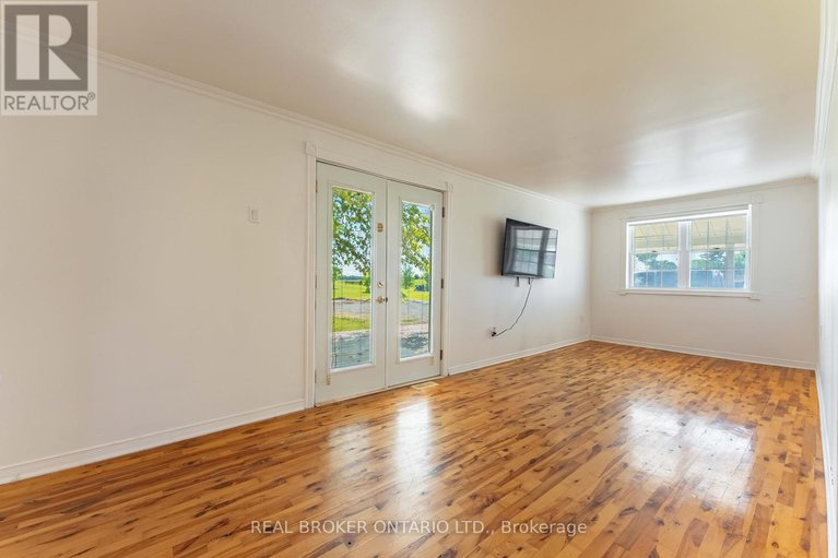 28575090/3449-sarsfield-road/cumberland-west/ottawa/ontario/K0A3E0_15