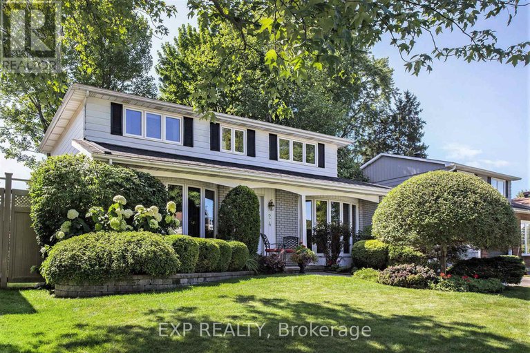 29392142/24-woodburn-drive/blackburn-hamlet/ottawa/ontario/K1B3A7_1