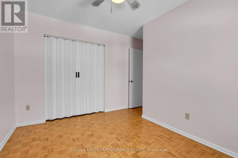 29663857/2166-bickerton-avenue/beacon-hill-north/ottawa/ontario/K1J6Y3_27