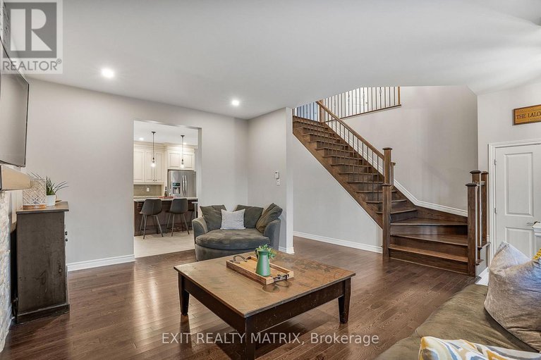 29099473/301-colmar-street/embrun/russell/ontario/K0A1W0_5