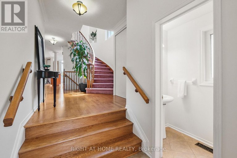 28515655/77-flowertree-crescent/emerald-meadowstrailwest/ottawa/ontario/K2M2R7_5