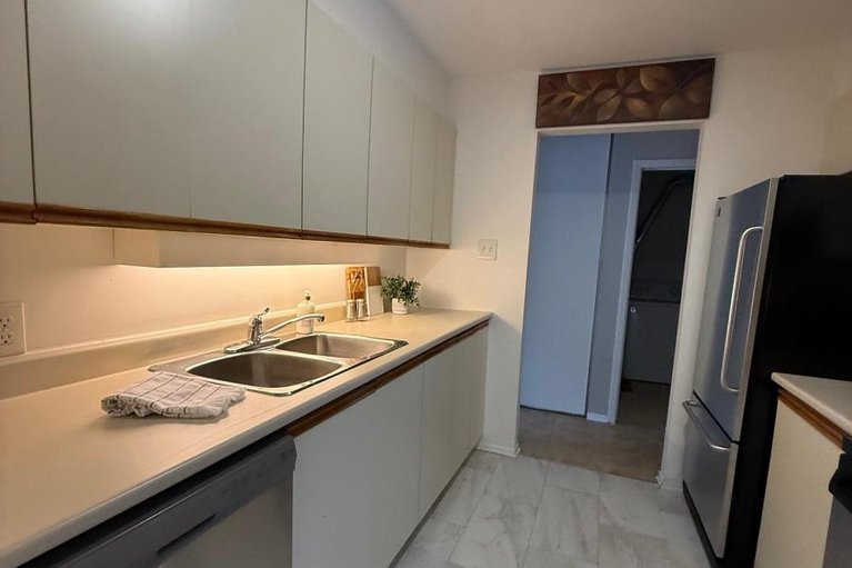 28938972/e-1033-cummings-avenue/cyrville/ottawa/ontario/K1J9K6_9