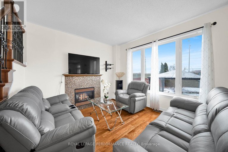 29608041/292-rustic-hills-crescent/springridgeeast-village/ottawa/ontario/K4A5A5_23