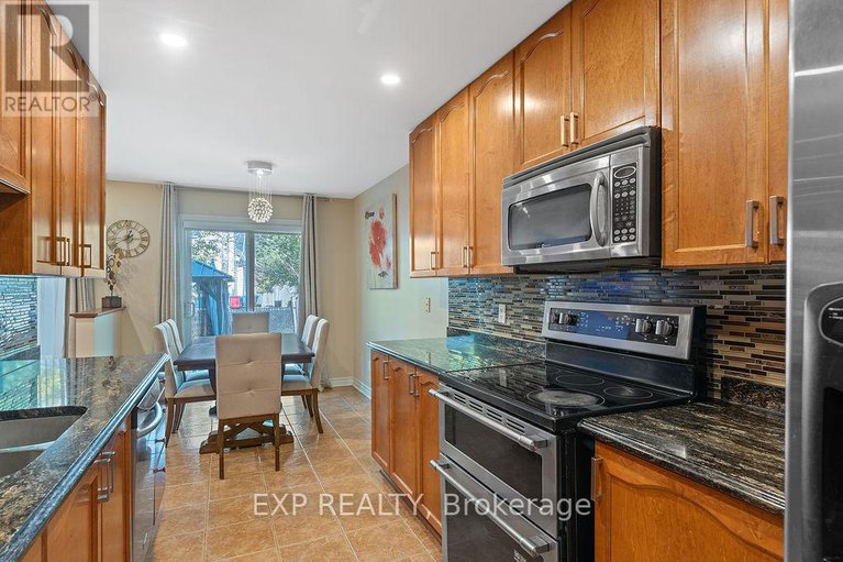 28971340/4085-kelly-farm-drive/blossom-parkkemp-parkfindlay-creek/ottawa/ontario/K1T4J3_26