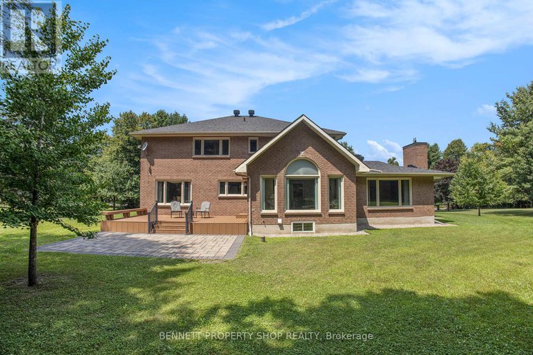 28689701/1410-sherruby-way/rural-kanata-central/ottawa/ontario/K2W1B1_27
