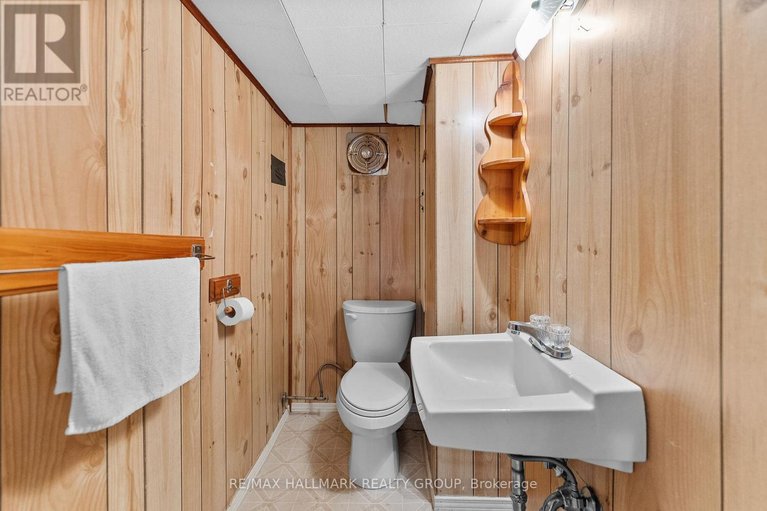 29657775/2075-neepawa-avenue/carlingwood/ottawa/ontario/K2A3L7_37