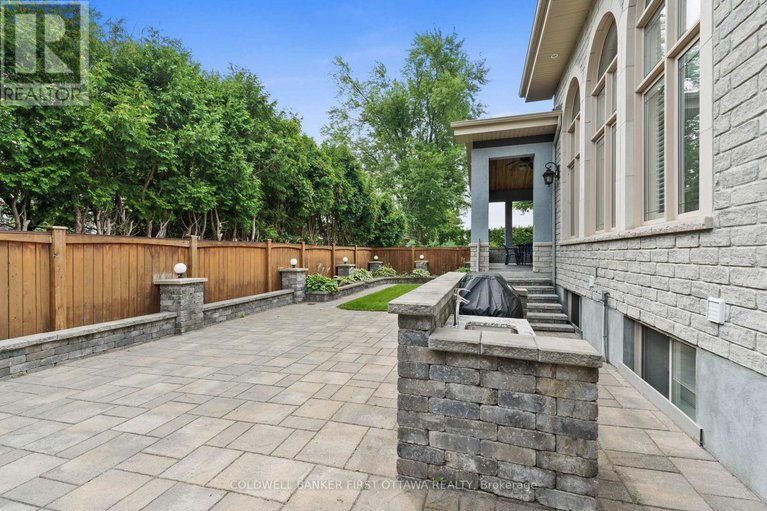 29209715/1623-claymor-avenue/carleton-heights/ottawa/ontario/K2C1T4_47