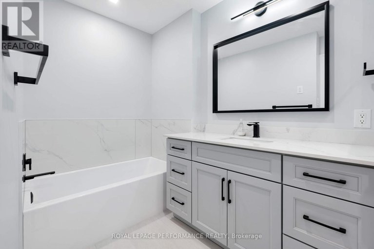 29414208/53-121-poplin-street/riverside-southgloucester-glen/ottawa/ontario/K4M0G7_24