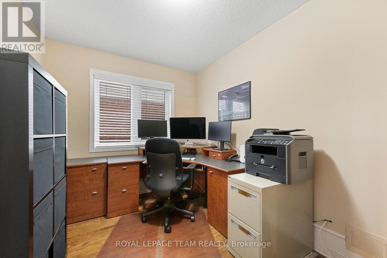 29619101/844-giant-cedars-crescent/riverside-southgloucester-glen/ottawa/ontario/K1V1N9_12