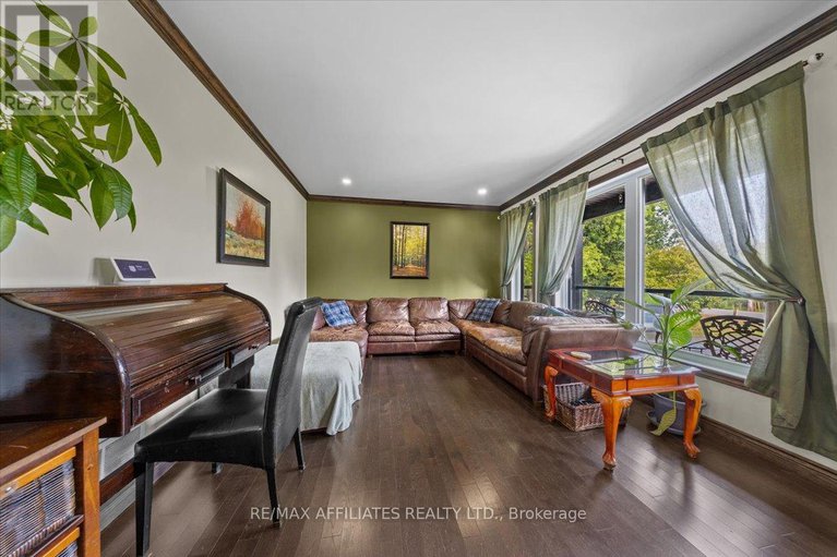 29209714/3-longtin-street/clarencerockland-twp/clarence-rockland/ontario/K0A1E0_5