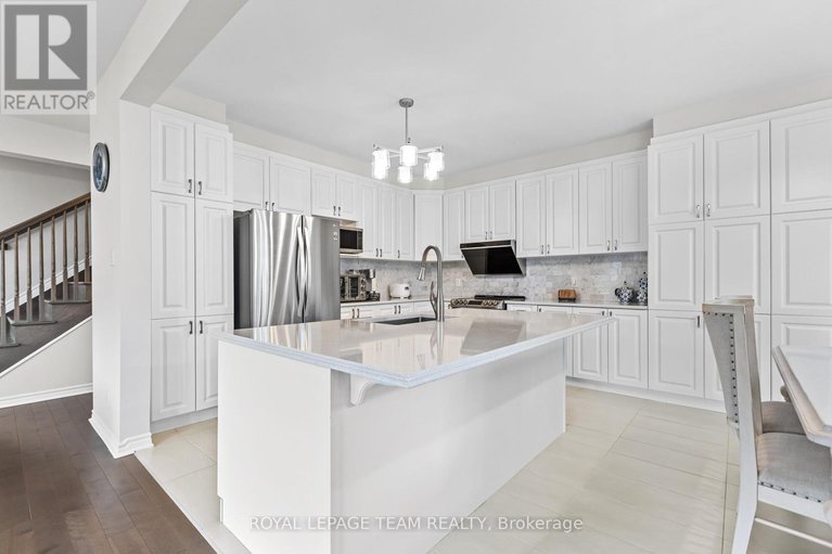 28616419/526-alcor-terrace/half-moon-bay/ottawa/ontario/K2J6N6_11