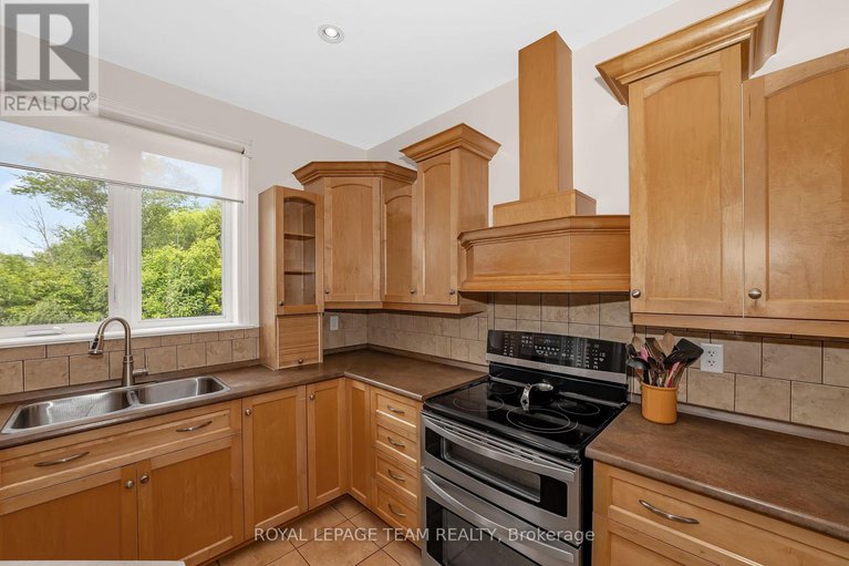 28614857/17-kolo-drive/remainder-of-stittsville-area/ottawa/ontario/K0A1B0_12
