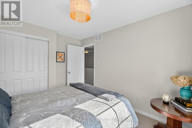 28898815/19-fieldberry-private/stonebridge/ottawa/ontario/K2J5E7_23