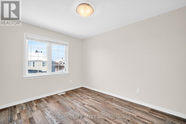 29535654/636-pamplona-private/stonebridge/ottawa/ontario/K2J5T4_34