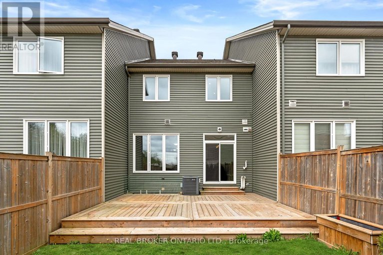 28421576/792-cedar-creek-drive/blossom-parkkemp-parkfindlay-creek/ottawa/ontario/K1T0M6_41