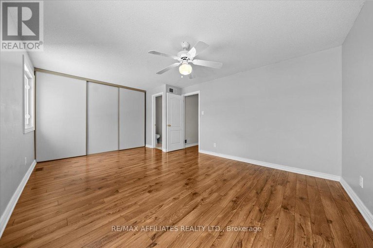 29094492/1938-ashmont-street/chapel-hill/ottawa/ontario/K1C7B9_22