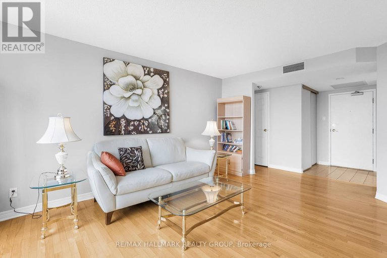 28253108/1109-100-grant-carman-drive/borden-farmstewart-farmcarleton-heightsparkwood-hills/ottawa/ontario/K2E8B8_19