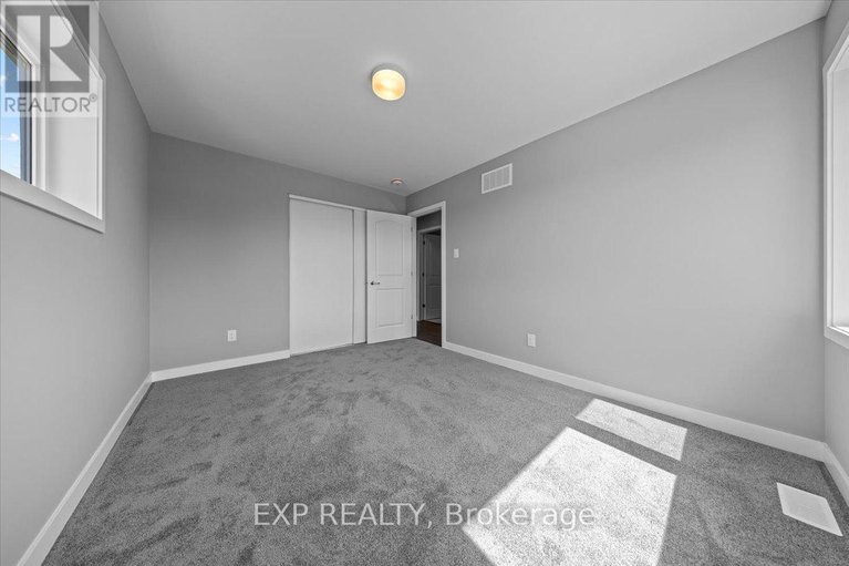 29652575/212-tobiano-private/stittsville-south/ottawa/ontario/K0A2Z0_17