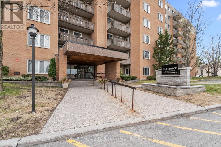 28275801/715-1599-lassiter-terrace/beaconwood/ottawa/ontario/K1J8R6_2