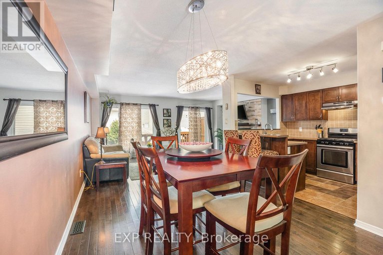 28538043/215-parkrose/chatelaine-village/ottawa/ontario/K4A0N8_4