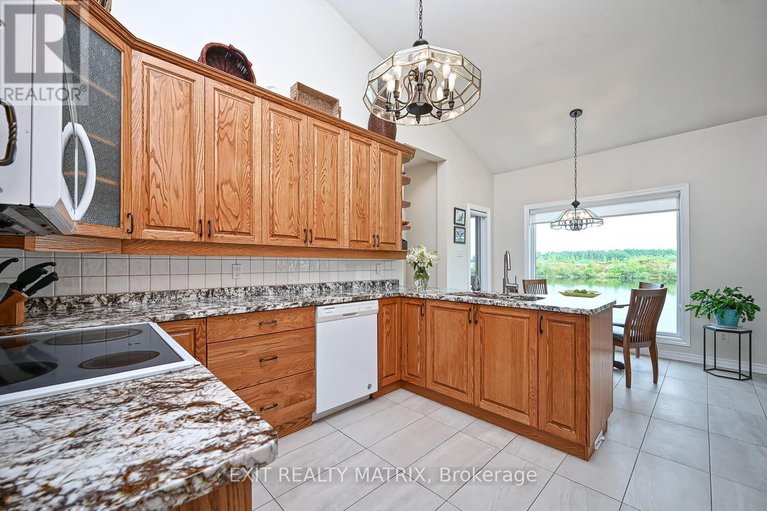 28117535/2158-old-prescott-road/osgoode-twp-north-of-reg-rd-6/ottawa/ontario/K4P1L9_9