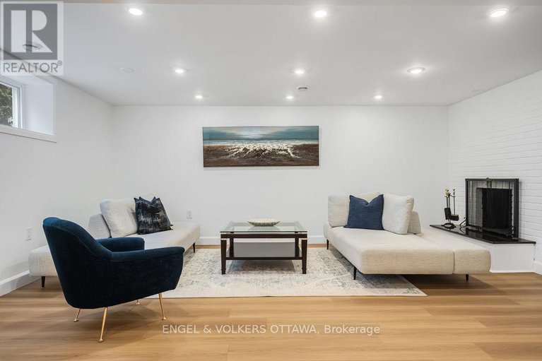 28298907/953-fairlawn-avenue/mckellar-heightsglabar-park/ottawa/ontario/K2A3S7_39