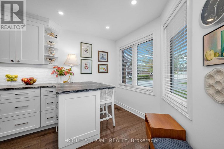 28485153/54-innesbrook-court/stittsville-central/ottawa/ontario/K2S1C7_6