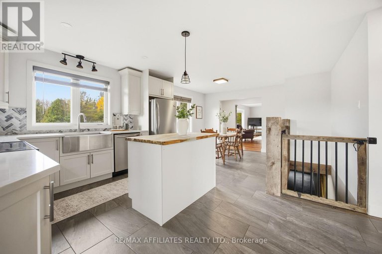 29038833/843-ferguson-falls-road/lanark-highlands-lanark-twp/lanark-highlands/ontario/K7C0C5_6