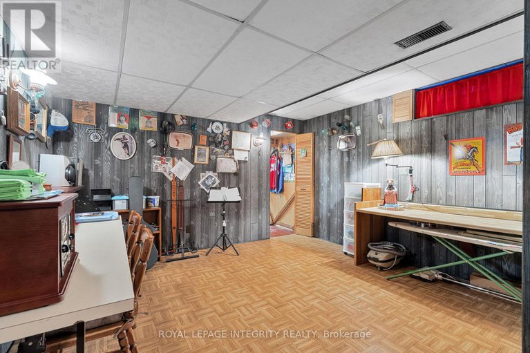 29021047/12-wynford-avenue/craig-henrywoodvale/ottawa/ontario/K2G3Z3_29