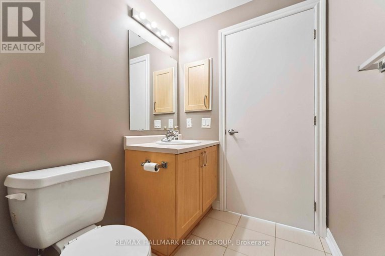28620989/304-70-landry-street/vanier/ottawa/ontario/K1L0A8_33