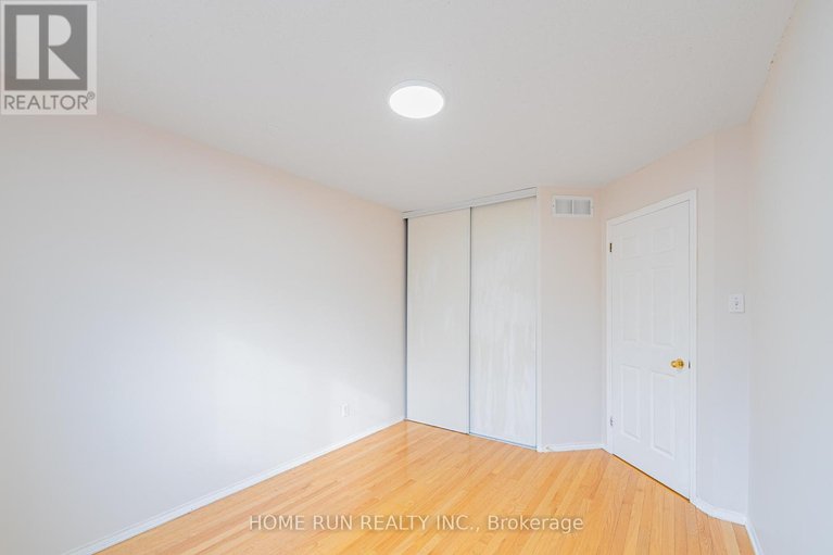 29554802/182-windhurst-drive/barrhaven-east/ottawa/ontario/K2G6J4_30