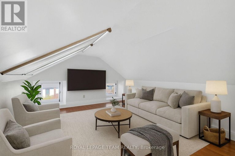 28946487/6-635-richmond-road/woodroffe/ottawa/ontario/K2A0G6_35