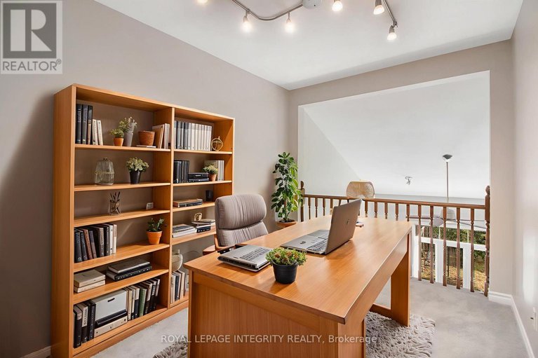 29036509/2080-melette-crescent/avalon-east/ottawa/ontario/K4A4X2_22