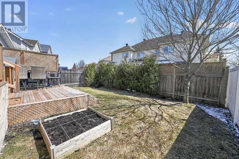 29661849/1665-frenette-street/fallingbrookgardenway-south/ottawa/ontario/K4A4L4_45