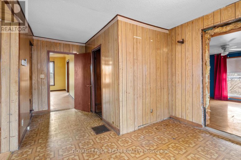 29204796/11802-county-road-18-road/south-dundas-matilda-twp/south-dundas/ontario/K0E1K0_16