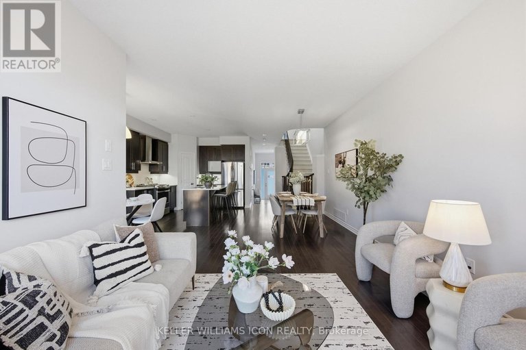 29642733/636-tennant-way/riverside-southgloucester-glen/ottawa/ontario/K4M0C7_13