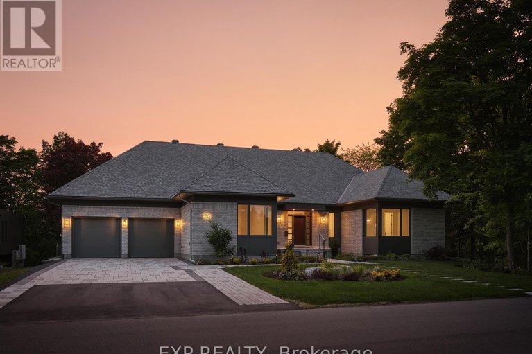 29085239/26-clovelly-road-w/rothwell-heights/ottawa/ontario/K1J6M2_1