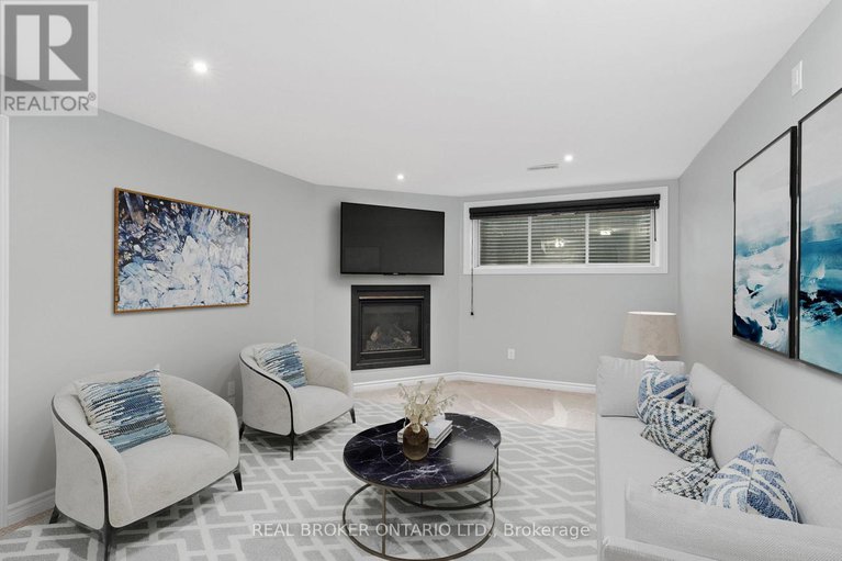 28421576/792-cedar-creek-drive/blossom-parkkemp-parkfindlay-creek/ottawa/ontario/K1T0M6_35