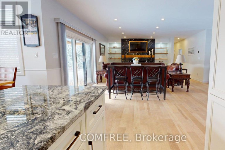 29303604/6264-nick-adams-road/osgoode-twp-north-of-reg-rd-6/ottawa/ontario/K4P1H2_11