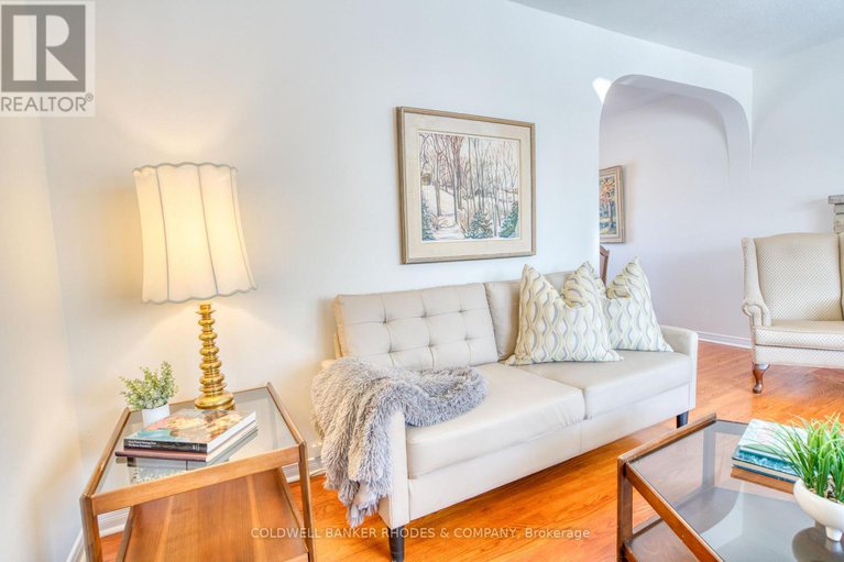 29327357/1947-conrad-avenue/urbandale-acres/ottawa/ontario/K1H6V7_8