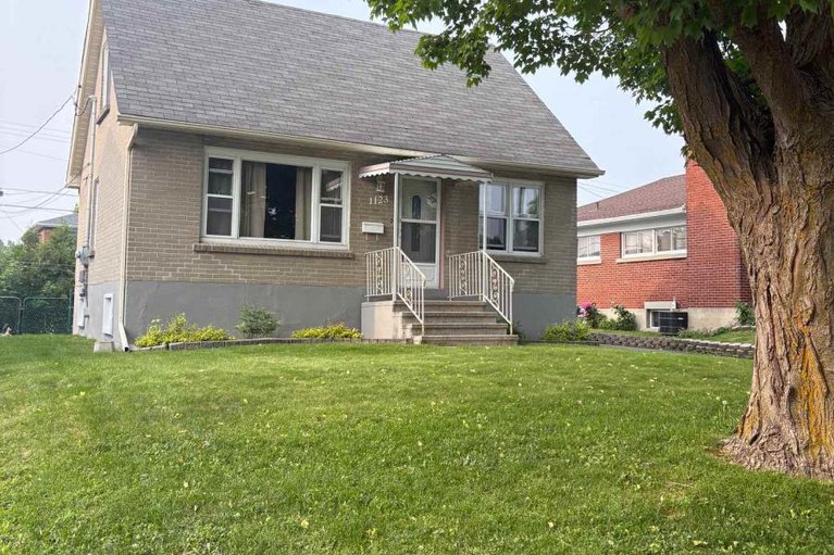 28433630/1123-secord-avenue/billings-bridge/ottawa/ontario/K1H8C9_3